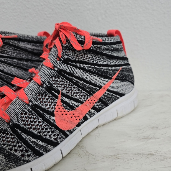 Nike Flyknit Chukka - Picture 3 of 7